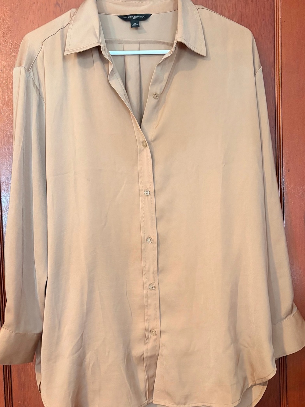 Banana Republic Women's Soft Beige Satin Polyester Button-Up Blouse